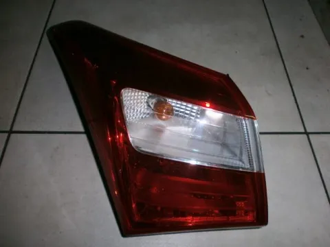 Φανάρι Πίσω Αριστερό για HYUNDAI i30 (2012 - ) ( ) Φανάρι Πίσω Αριστερό για HYUNDAI i30 (2012 - ) ( )