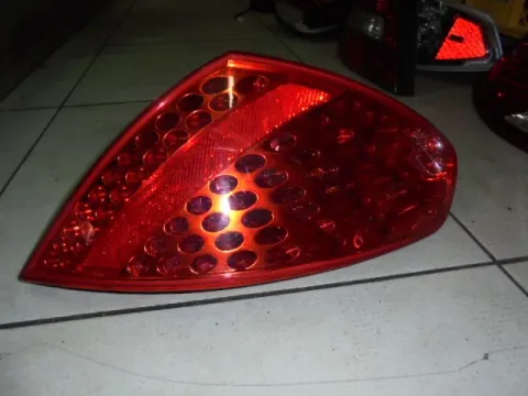 Φανάρι Πίσω Δεξί για PEUGEOT 307 (2001 - 2005) (3A) (3C) Cabrio - Coupe 2dr , (2005 - 2008) Φανάρι Πίσω Δεξί για PEUGEOT 307 (2001 - 2005) (3A) (3C) Cabrio - Coupe 2dr , (2005 - 2008)