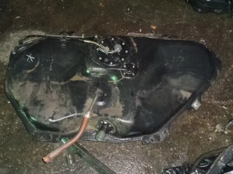 Δεξαμενή Καυσίμου (Ρεζερβουάρ) για TOYOTA STARLET (1996 - 1999) (EP90-1) *Δ* 37218 Δεξαμενή Καυσίμου (Ρεζερβουάρ) για TOYOTA STARLET (1996 - 1999) (EP90-1) *Δ* 37218