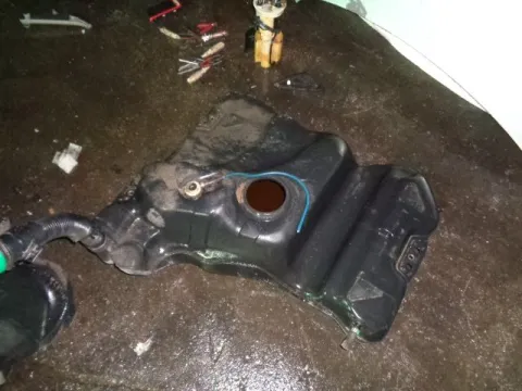 Δεξαμενή Καυσίμου (Ρεζερβουάρ) για CITROEN XSARA (1997 - 2000) *Δ* 37218 Δεξαμενή Καυσίμου (Ρεζερβουάρ) για CITROEN XSARA (1997 - 2000) *Δ* 37218