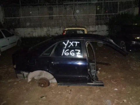 Τροπέτο Πίσω Με Άξονα για AUDI A4 (1995 - 1998) (8D) Sedan - 4dr *Δ* Τροπέτο Πίσω Με Άξονα για AUDI A4 (1995 - 1998) (8D) Sedan - 4dr *Δ*