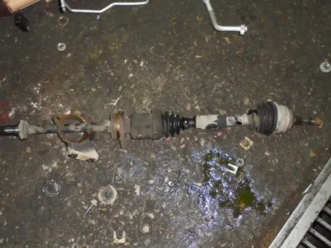 Ημιαξόνιο Εμπρός Δεξί Με ABS για TOYOTA AVENSIS (1997 - 2000) (T220) Ημιαξόνιο Εμπρός Δεξί Με ABS για TOYOTA AVENSIS (1997 - 2000) (T220)