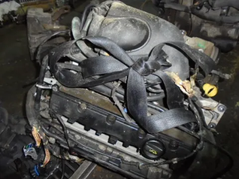 Κινητήρας Κορμός - Καπάκι Με Κωδικό DBDHG για CITROEN C5 (2001 - 2004) (DC) , (2004 - 2008) (RC) Κινητήρας Κορμός - Καπάκι Με Κωδικό DBDHG για CITROEN C5 (2001 - 2004) (DC) , (2004 - 2008) (RC)