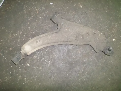 Ψαλίδι Εμπρός Δεξί για TOYOTA STARLET (1990 - 1995) (EP80-2) 1300 2E-E petrol 75 12 valve - injection Ψαλίδι Εμπρός Δεξί για TOYOTA STARLET (1990 - 1995) (EP80-2) 1300 2E-E petrol 75 12 valve - injection