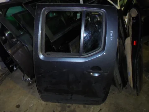Πόρτα Πίσω Αριστερή για NISSAN D40 NAVARA (2005 -) Πόρτα Πίσω Αριστερή για NISSAN D40 NAVARA (2005 -)