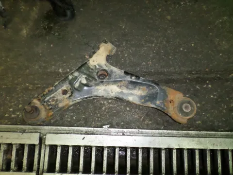 Ψαλίδι Εμπρός Αριστερό για KIA PICANTO (2004 - 2008) Ψαλίδι Εμπρός Αριστερό για KIA PICANTO (2004 - 2008)