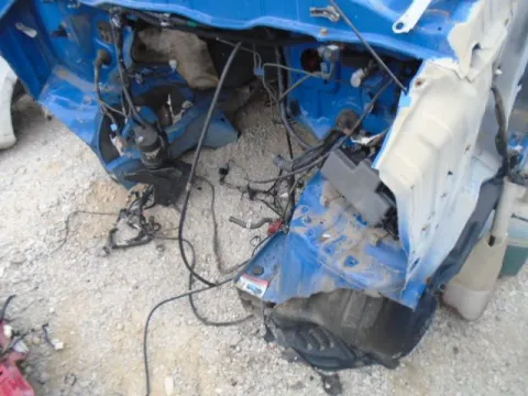 Τροπέτο Εμπρός Δεν Έχει Μηχανή Και Σασμάν (Έχει A/C) για TOYOTA HI-ACE (1996 - 2006) (XH10) *Δ* -  Τροπέτο Εμπρός Δεν Έχει Μηχανή Και Σασμάν (Έχει A/C) για TOYOTA HI-ACE (1996 - 2006) (XH10) *Δ* -