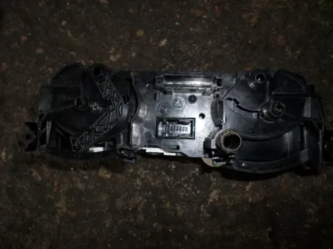 Χειριστήρια Καλοριφέρ για MITSUBISHI COLT (2008 - ) (JZ3) 1100 (3A91) Petrol 75 -  Χειριστήρια Καλοριφέρ για MITSUBISHI COLT (2008 - ) (JZ3) 1100 (3A91) Petrol 75 -