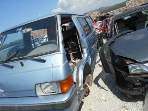 Τροπέτο Αμάξι κομπλέ Δεν Έχει Μηχανή Και Σασμάν για MITSUBISHI L300 (1987 -) (P) Van 4WD *Δ* -  Τροπέτο Αμάξι κομπλέ Δεν Έχει Μηχανή Και Σασμάν για MITSUBISHI L300 (1987 -) (P) Van 4WD *Δ* -
