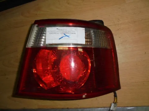 Φανάρι Πίσω Δεξί για KIA CARENS (2000 - 2006) Φανάρι Πίσω Δεξί για KIA CARENS (2000 - 2006)