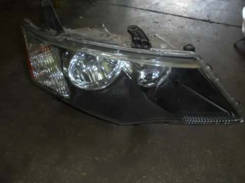 Φανάρι Εμπρός Δεξί για MITSUBISHI OUTLANDER (2003 - 2006) (CU) , (2007 - 2012) (CW) Φανάρι Εμπρός Δεξί για MITSUBISHI OUTLANDER (2003 - 2006) (CU) , (2007 - 2012) (CW)