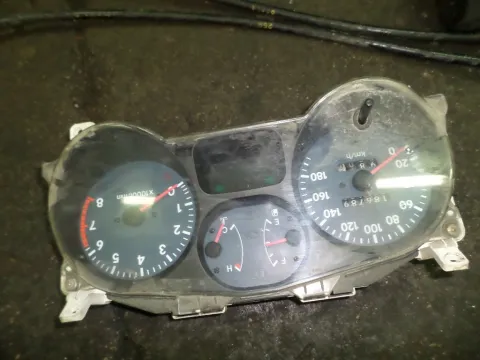Όργανα Ταμπλό Κοντέρ για TOYOTA RAV-4 (1998 - 2000) (XA10) Όργανα Ταμπλό Κοντέρ για TOYOTA RAV-4 (1998 - 2000) (XA10)