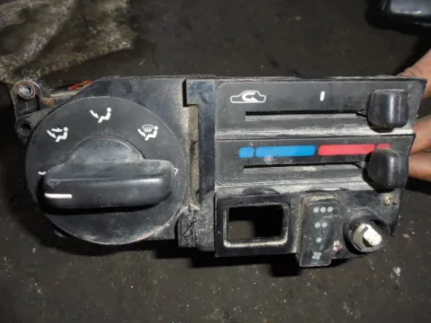 Χειριστήρια Καλοριφέρ για SUZUKI ALTO (1994 - 1999) (SH) Χειριστήρια Καλοριφέρ για SUZUKI ALTO (1994 - 1999) (SH)