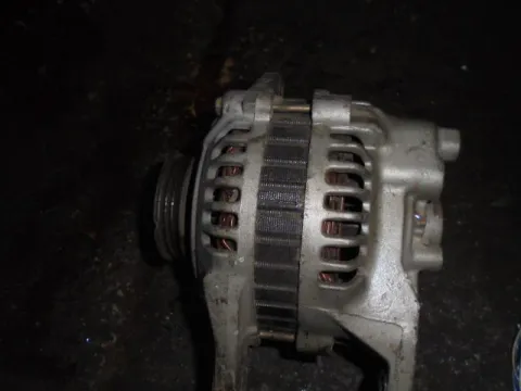 Δυναμό - Εναλλάκτης για MITSUBISHI COLT (1999 - 2004) (CJ) Δυναμό - Εναλλάκτης για MITSUBISHI COLT (1999 - 2004) (CJ)