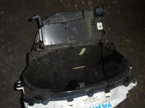 Κοντέρ για TOYOTA YARIS (2003 - 2005) (XP10) Κοντέρ για TOYOTA YARIS (2003 - 2005) (XP10)