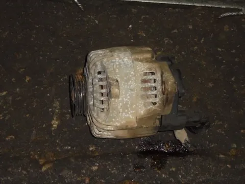 Δυναμό - Εναλλάκτης Με Κωδ. (37300-38400) για HYUNDAI ACCENT (2003 - 2005) (CG) (LC2) Δυναμό - Εναλλάκτης Με Κωδ. (37300-38400) για HYUNDAI ACCENT (2003 - 2005) (CG) (LC2)