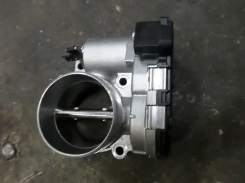 Σώμα Πεταλούδας A1110980050 για MERCEDES SLK (2004 - 2008) (R171) Σώμα Πεταλούδας A1110980050 για MERCEDES SLK (2004 - 2008) (R171)