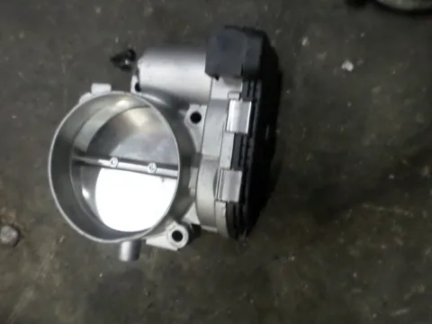 Σώμα Πεταλούδας Α2781410025 για MERCEDES CLS (2012 - ) ( ) Σώμα Πεταλούδας Α2781410025 για MERCEDES CLS (2012 - ) ( )