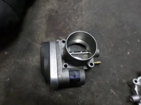 Σώμα Πεταλούδας 8200171134-Β για RENAULT MEGANE (2002 - 2005) (LM) (KM) (EM) (CM) Σώμα Πεταλούδας 8200171134-Β για RENAULT MEGANE (2002 - 2005) (LM) (KM) (EM) (CM)