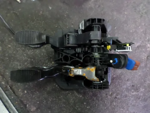 Σετ Πεταλιέρα για FIAT PANDA (2012 - ) ( ) *Δ* Σετ Πεταλιέρα για FIAT PANDA (2012 - ) ( ) *Δ*