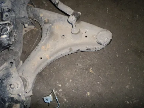Ψαλίδι Εμπρός Δεξί για DAIHATSU TERIOS (2006 - 2009) (J200) , (2009- ) Ψαλίδι Εμπρός Δεξί για DAIHATSU TERIOS (2006 - 2009) (J200) , (2009- )