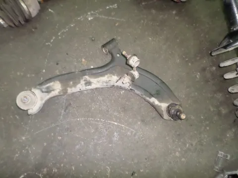 Ψαλίδι Εμπρός Δεξί για HYUNDAI ACCENT (1999 - 2002) (CG) (LC) 1300 G4EA petrol 86 12 valve Ψαλίδι Εμπρός Δεξί για HYUNDAI ACCENT (1999 - 2002) (CG) (LC) 1300 G4EA petrol 86 12 valve
