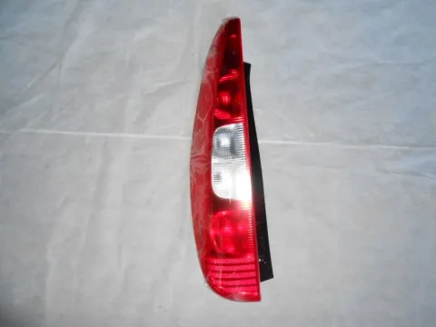 Φανάρι Πίσω Αριστερό 5Π για MITSUBISHI COLT (2005 - 2008 ) (CZ) Ημιτασιόν Φανάρι Πίσω Αριστερό 5Π για MITSUBISHI COLT (2005 - 2008 ) (CZ) Ημιτασιόν