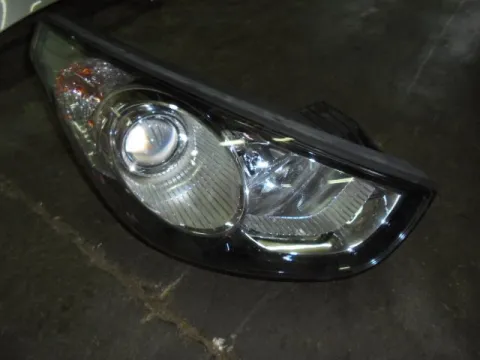 Φανάρι Εμπρός Δεξί για HYUNDAI ix35 TUCSON (2010 - ) (LM) Φανάρι Εμπρός Δεξί για HYUNDAI ix35 TUCSON (2010 - ) (LM)