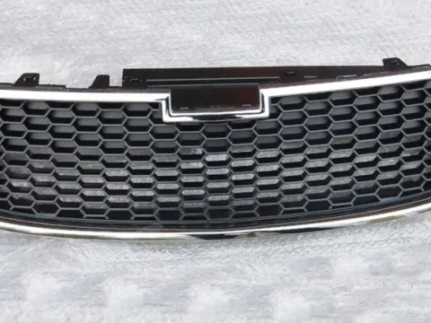 Μάσκα Κάτω Με Χρώμιο Πλαίσιο για CHEVROLET - DAEWOO CRUZE (2009 - ) Ημιτασιόν Μάσκα Κάτω Με Χρώμιο Πλαίσιο για CHEVROLET - DAEWOO CRUZE (2009 - ) Ημιτασιόν