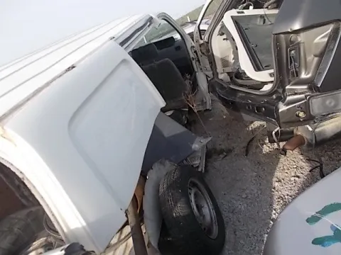 Τροπέτο Αμάξι κομπλέ Δεν Έχει Μηχανή Και Σασμάν για TOYOTA HI-ACE (1996 - 2006) (XH10) *Δ* -  Τροπέτο Αμάξι κομπλέ Δεν Έχει Μηχανή Και Σασμάν για TOYOTA HI-ACE (1996 - 2006) (XH10) *Δ* -