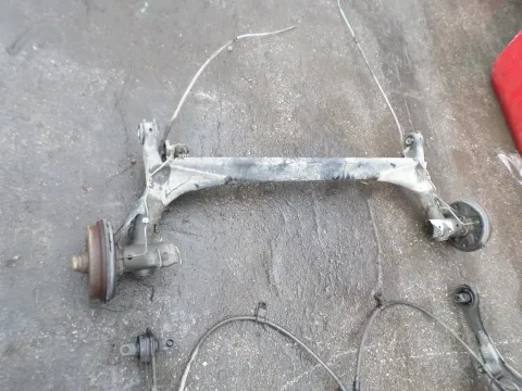 Πίσω Άξονας Ταμπούρα για VW POLO (1994 - 1999) (6N1) *ΔΒ* Πίσω Άξονας Ταμπούρα για VW POLO (1994 - 1999) (6N1) *ΔΒ*