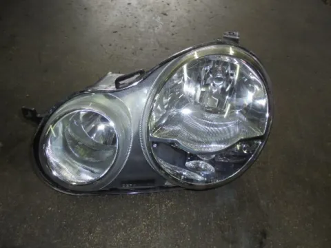 Φανάρι Εμπρός Αριστερό για VW POLO (2002 - 2005) (9N) Φανάρι Εμπρός Αριστερό για VW POLO (2002 - 2005) (9N)