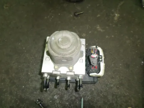 Μονάδα ABS Με Κωδικό 4451012310 για TOYOTA COROLLA (2004 - 2007) (E120) Μονάδα ABS Με Κωδικό 4451012310 για TOYOTA COROLLA (2004 - 2007) (E120)