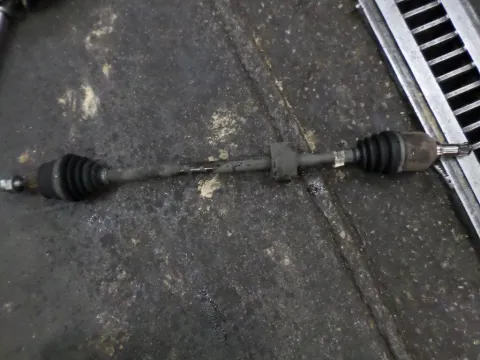 Ημιαξόνιο Εμπρός Δεξί για FIAT PUNTO (2009 - 2012) (199) EVO 1400 (955A6.000) Petrol 105 16V Ημιαξόνιο Εμπρός Δεξί για FIAT PUNTO (2009 - 2012) (199) EVO 1400 (955A6.000) Petrol 105 16V