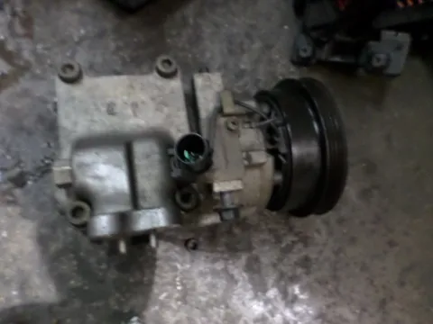 Συμπιεστής A-C (Κομπρέσορας) για HYUNDAI ACCENT (1999 - 2002) (CG) (LC) Συμπιεστής A-C (Κομπρέσορας) για HYUNDAI ACCENT (1999 - 2002) (CG) (LC)