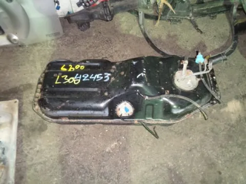 Δεξαμενή Καυσίμου (Ρεζερβουάρ) για MITSUBISHI L300 (1987 -) (P) *Δ*50020 Δεξαμενή Καυσίμου (Ρεζερβουάρ) για MITSUBISHI L300 (1987 -) (P) *Δ*50020