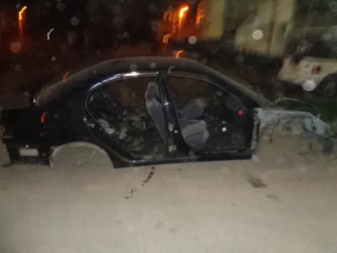 Τροπέτο Πίσω Χωρίς Άξονα Με Θόλουs Και Σασί για TOYOTA AVENSIS (1997 - 2000) (T220) Sedan - 4dr , (2000 - 2003) (T220) *Δ* -  Τροπέτο Πίσω Χωρίς Άξονα Με Θόλουs Και Σασί για TOYOTA AVENSIS (1997 - 2000) (T220) Sedan - 4dr , (2000 - 2003) (T220) *Δ* -