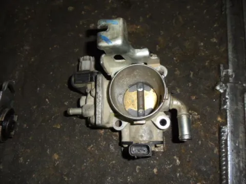 Σώμα Πεταλούδας (18137-83-E11) για SUZUKI SWIFT (2008 - 2011) (RS) Σώμα Πεταλούδας (18137-83-E11) για SUZUKI SWIFT (2008 - 2011) (RS)