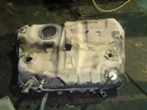 Δεξαμενή Καυσίμου (Ρεζερβουάρ) για TOYOTA AVENSIS (1997 - 2000) (T220) , (2000 - 2003) (T220) *Δ* 22456 Δεξαμενή Καυσίμου (Ρεζερβουάρ) για TOYOTA AVENSIS (1997 - 2000) (T220) , (2000 - 2003) (T220) *Δ* 22456