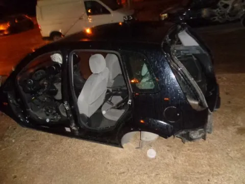 Τροπέτο Πίσω Χωρίς Άξονα Με Θόλουs Και Σασί για FORD FIESTA (2002 - 2005) Mk5a (JH) Ηatchback - 5dr , (2006 - 2008) Mk5b *Δ* -  Τροπέτο Πίσω Χωρίς Άξονα Με Θόλουs Και Σασί για FORD FIESTA (2002 - 2005) Mk5a (JH) Ηatchback - 5dr , (2006 - 2008) Mk5b *Δ* -