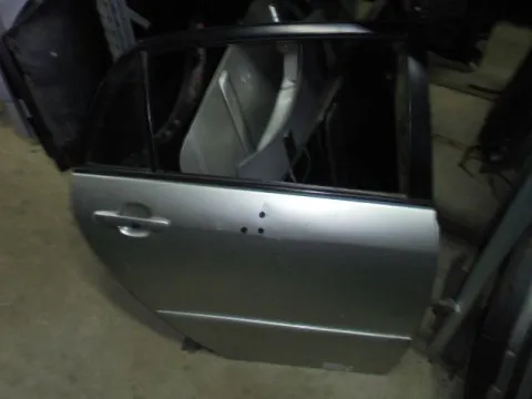 Πόρτα Πίσω Δεξιά Με Ίσιεs Βίδεs για TOYOTA COROLLA (2002 - 2004) (E120) Ηatchback - 5dr (KM22) , (2004 - 2007) (E120) Πόρτα Πίσω Δεξιά Με Ίσιεs Βίδεs για TOYOTA COROLLA (2002 - 2004) (E120) Ηatchback - 5dr (KM22) , (2004 - 2007) (E120)