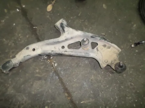 Ψαλίδι Εμπρός Δεξί για TOYOTA STARLET (1996 - 1999) (EP90-1) 1300 4E-FE petrol 75 16 valve , 1300 (4E-FE) petrol 75 (EP91) 16V Ψαλίδι Εμπρός Δεξί για TOYOTA STARLET (1996 - 1999) (EP90-1) 1300 4E-FE petrol 75 16 valve , 1300 (4E-FE) petrol 75 (EP91) 16V