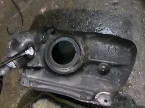 Δεξαμενή Καυσίμου (Ρεζερβουάρ) για TOYOTA YARIS (2006 - 2009) (KL9) *Δ*26835 Δεξαμενή Καυσίμου (Ρεζερβουάρ) για TOYOTA YARIS (2006 - 2009) (KL9) *Δ*26835