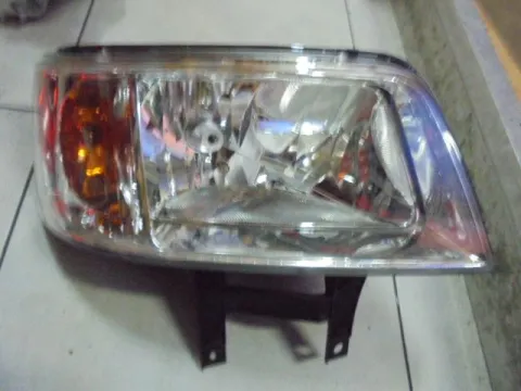 Φανάρι Εμπρός Δεξί για VW TRANSPORTER (2003 - 2009) (7H) (T5) Φανάρι Εμπρός Δεξί για VW TRANSPORTER (2003 - 2009) (7H) (T5)