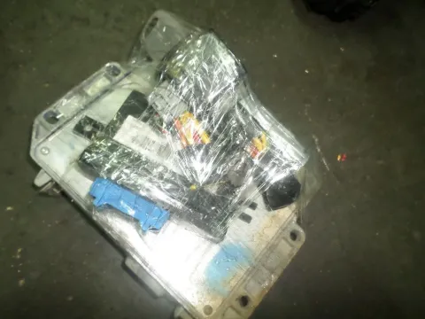 Εγκέφαλος Imobilizer (7700105560) για RENAULT TWINGO (1998 - 2000) (C06) ΤΕΛΑΡΟ 4 *244276* Εγκέφαλος Imobilizer (7700105560) για RENAULT TWINGO (1998 - 2000) (C06) ΤΕΛΑΡΟ 4 *244276*