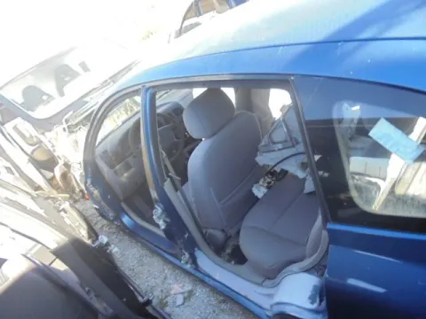 Τροπέτο Πίσω Με Άξονα Με Θόλουs Και Σασί για KIA RIO (2002 - 2005) (DC) HatchWagon - 5dr *Δ* -  Τροπέτο Πίσω Με Άξονα Με Θόλουs Και Σασί για KIA RIO (2002 - 2005) (DC) HatchWagon - 5dr *Δ* -
