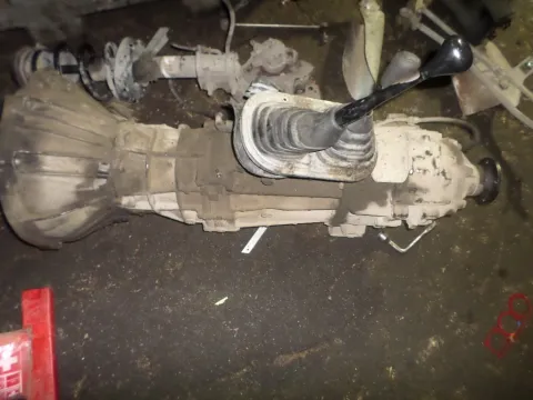 Κιβώτιο Ταχυτήτων (Σασμάν) Χειροκίνητο για TOYOTA HI-LUX (1984 - 1988) (RN50-60) 2200 (4Y) 94 (YN67) Κιβώτιο Ταχυτήτων (Σασμάν) Χειροκίνητο για TOYOTA HI-LUX (1984 - 1988) (RN50-60) 2200 (4Y) 94 (YN67)