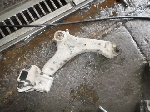 Ψαλίδι Εμπρός Δεξί για FORD MONDEO (2007 - 2010) Mk4a (BA7 - CD345) 2000 (AOBA)(TBBA) Petrol 145 , 2000 (AOBA) Petrol 145 Ψαλίδι Εμπρός Δεξί για FORD MONDEO (2007 - 2010) Mk4a (BA7 - CD345) 2000 (AOBA)(TBBA) Petrol 145 , 2000 (AOBA) Petrol 145