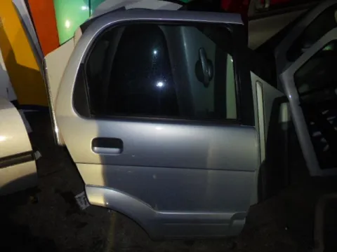 Πόρτα Πίσω Δεξιά για DAIHATSU TERIOS (1997 - 2000) (J100) Πόρτα Πίσω Δεξιά για DAIHATSU TERIOS (1997 - 2000) (J100)