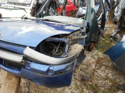 Τροπέτο Εμπρός Δεν Έχει Μηχανή Και Σασμάν για DAIHATSU SIRION (1998 - 2002) Hatchback - 5dr *Δ* -  Τροπέτο Εμπρός Δεν Έχει Μηχανή Και Σασμάν για DAIHATSU SIRION (1998 - 2002) Hatchback - 5dr *Δ* -